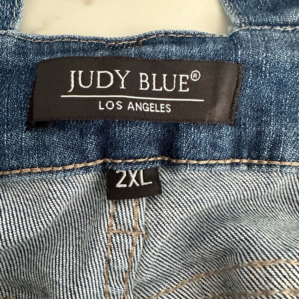 Judy Blue High Rise Wide Leg Crop Overalls-Size 2XL - Picture 9 of 11